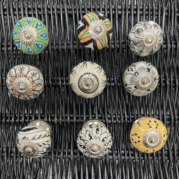 Many new sets of 6 black/orange ceramic pull/knobs - Picture 2 of 6